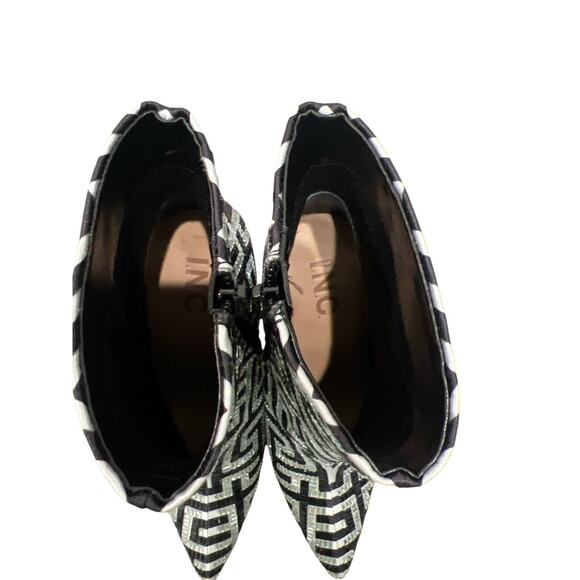 INC Women’sBlack & White Geometric Ankle Booties With Gold Heel -Size 5 1/2 M36 - Picture 5 of 7